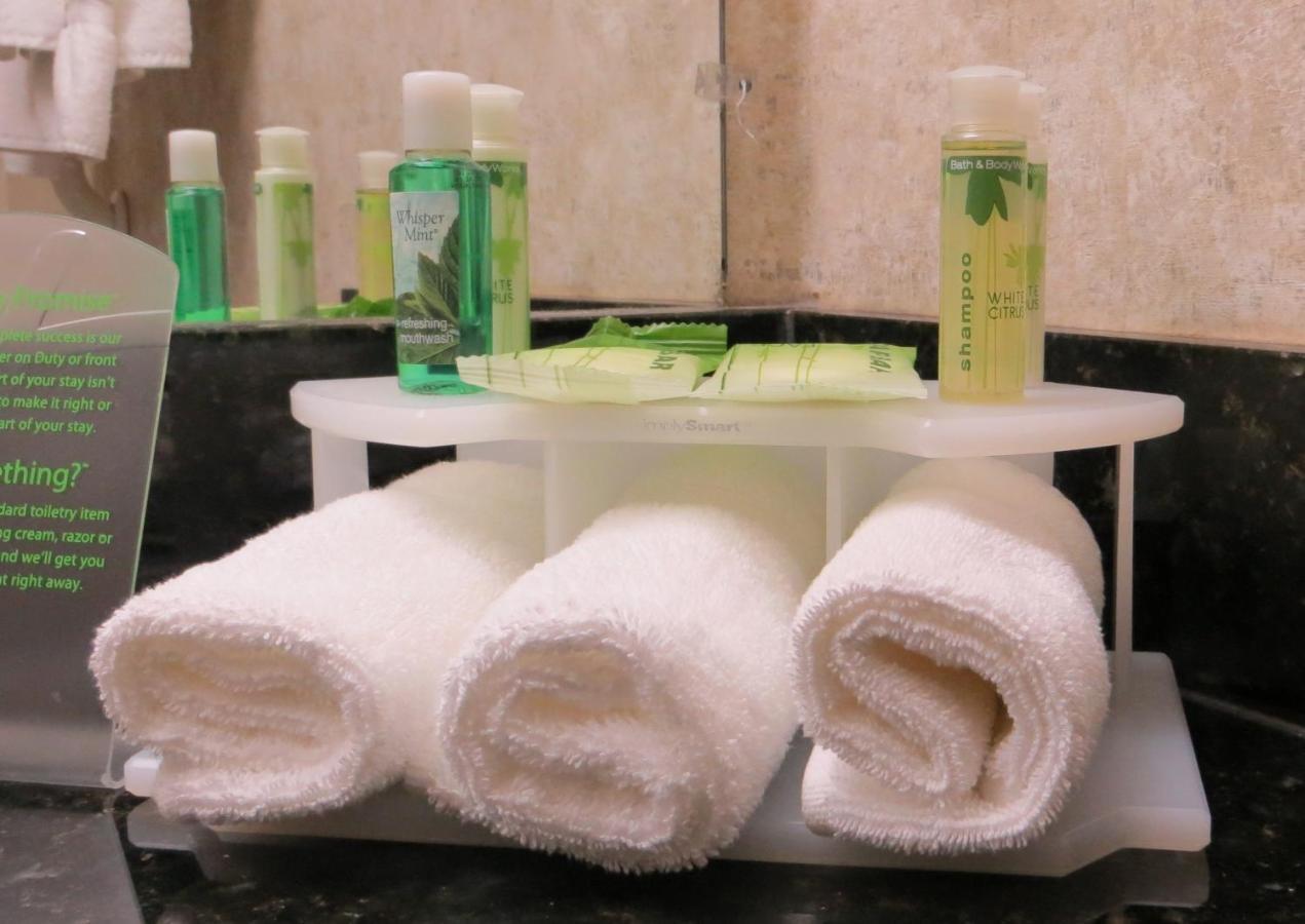 Holiday Inn Express Hotel & Suites San Dimas By Ihg Quarto foto